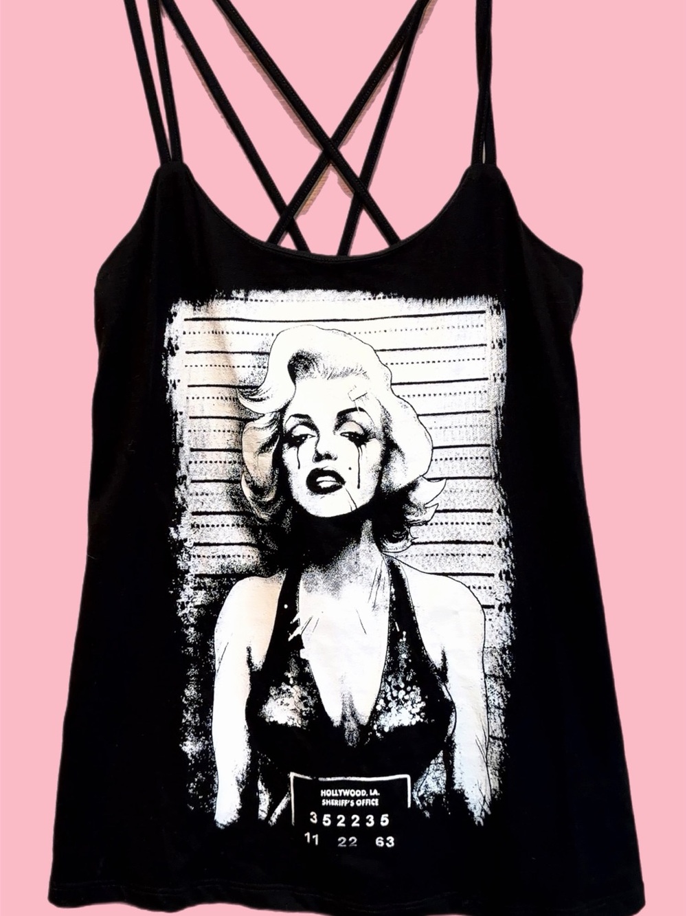 Too Fast Black Graphic Crisscross Strappy Camisole Marilyn Monroe Size Large